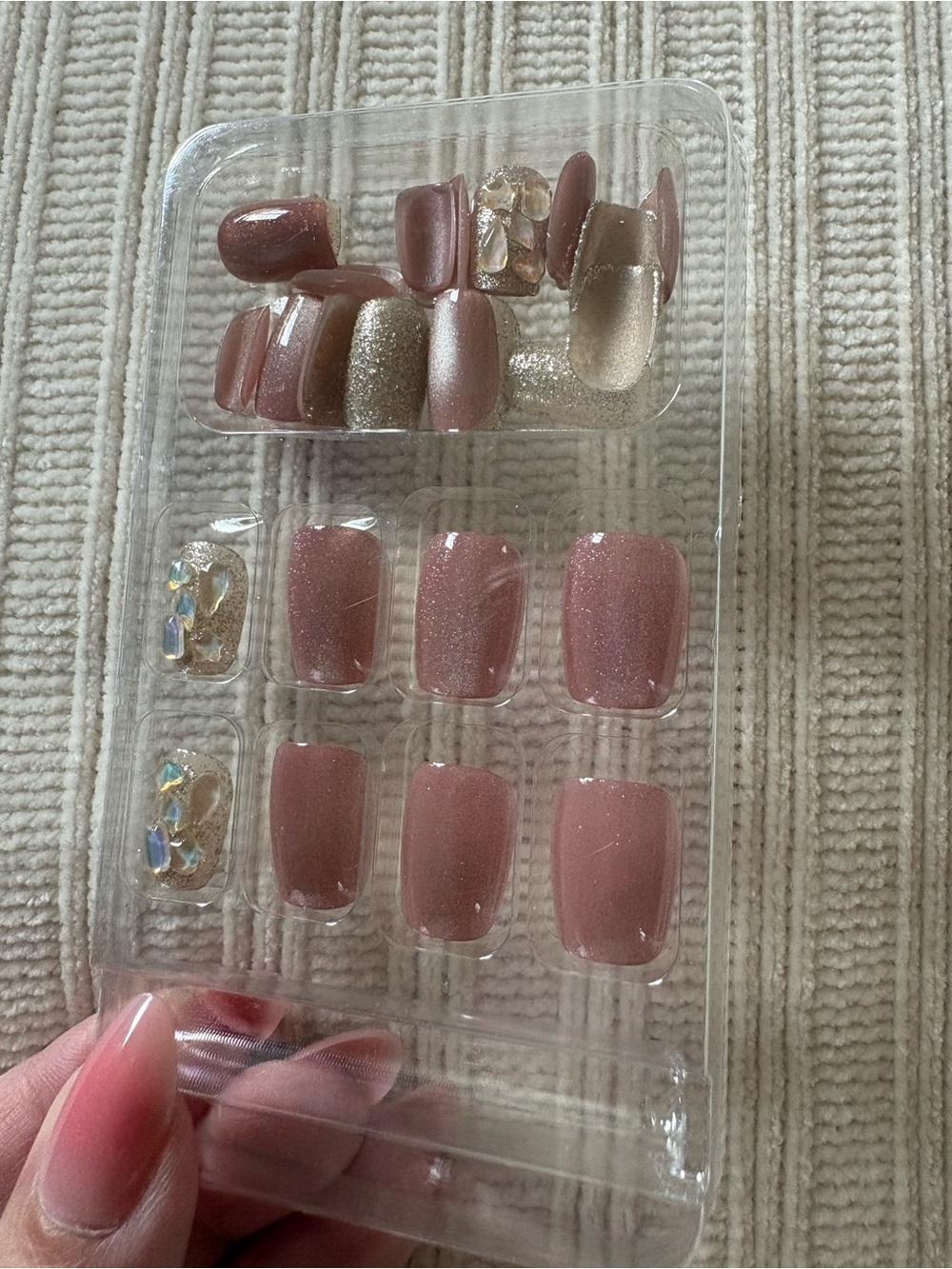 24 New Mauve Pink Press-On Nail Set with Gold Glitter Accents - Picture 2 of 4